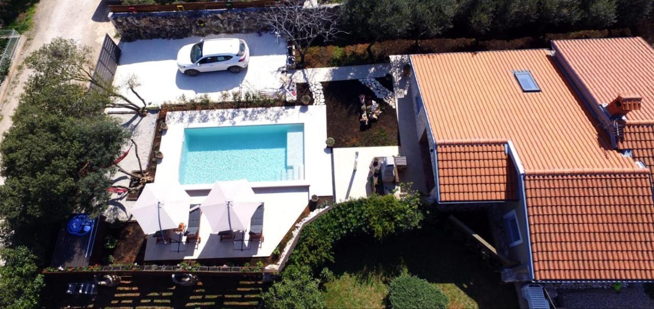 Haus Vita Pula Exterior photo